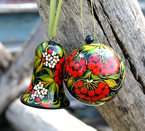 Hand Painted Christmas Ball with Gift Box 7 cm Wooden Ornament